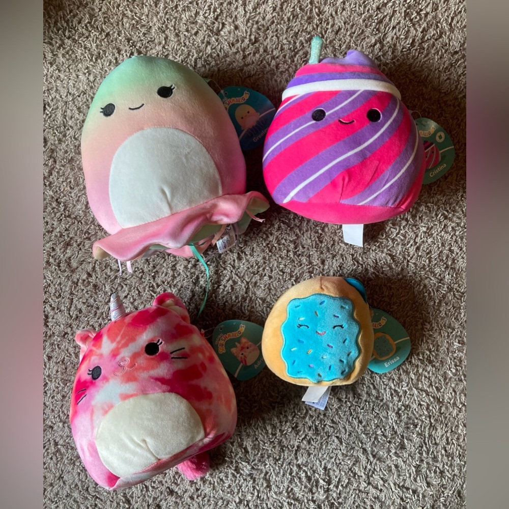 Bundle of 4 Squishmallows